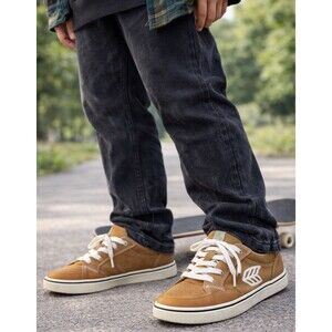 Cariuma "Vallely" Brown Canvas Low Top Skate Shoes Sneakers Sz 7.5 W/6 M NWOT!